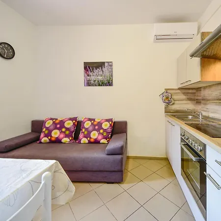 Adriana-2 By Interhome Sibinj Krmpotski